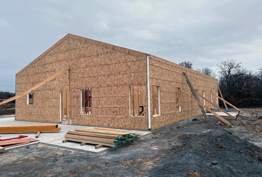 structural-insulated-panel-barndominiums