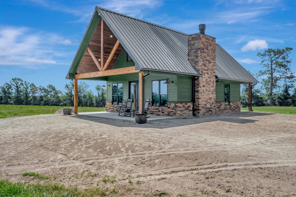 small-barndominiums