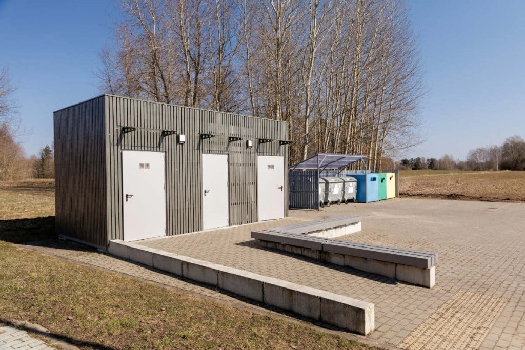 restroom toilet trailers